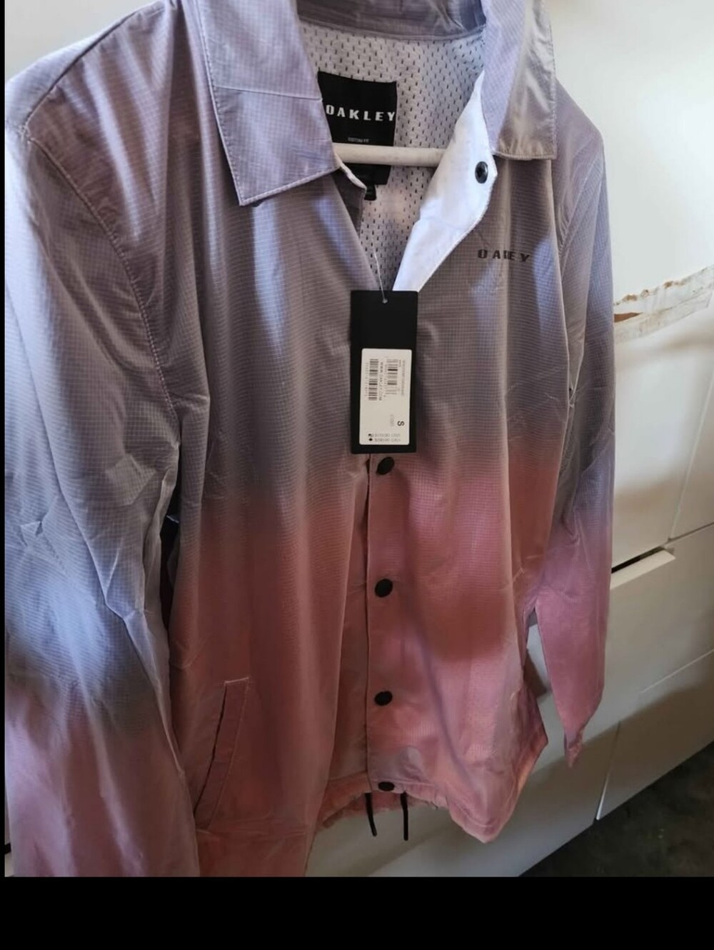 Oakley Men's Pink to Lavender Gradient Button-Up Shirt Jacket